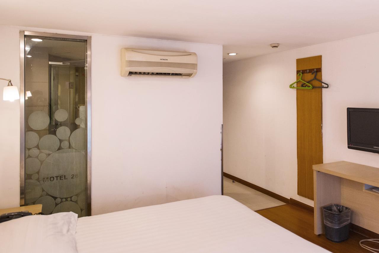 Motel Shanghai Sinan Road Exterior photo